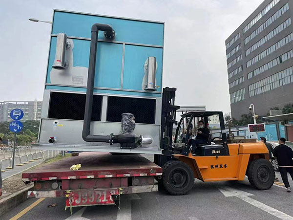 大型冷却水塔